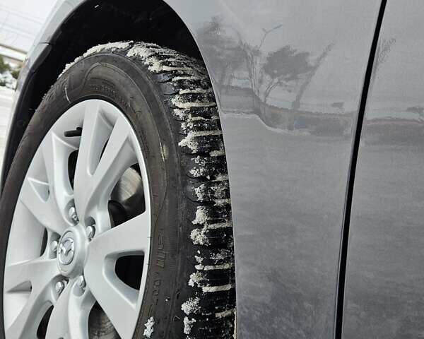 Сірий Мазда 3, об'ємом двигуна 1.6 л та пробігом 289 тис. км за 5300 $, фото 38 на Automoto.ua