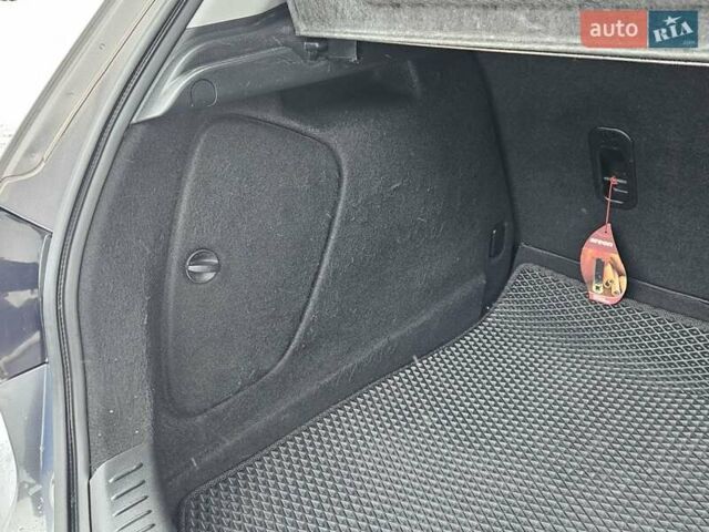 Сірий Мазда 3, об'ємом двигуна 1.6 л та пробігом 289 тис. км за 5300 $, фото 42 на Automoto.ua