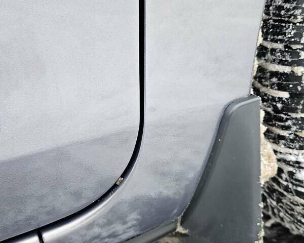 Сірий Мазда 3, об'ємом двигуна 1.6 л та пробігом 289 тис. км за 5300 $, фото 39 на Automoto.ua