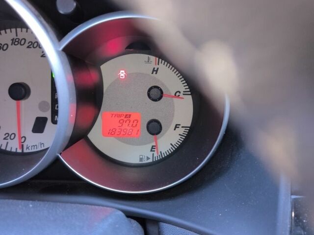 Серый Мазда 3, объемом двигателя 1.6 л и пробегом 185 тыс. км за 4200 $, фото 6 на Automoto.ua