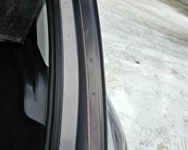 Сірий Мазда 3, об'ємом двигуна 1.6 л та пробігом 289 тис. км за 5300 $, фото 47 на Automoto.ua