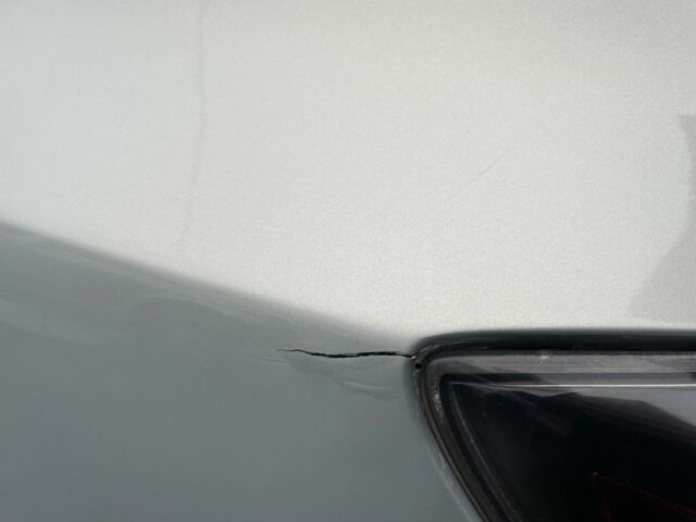 Сірий Мазда 3, об'ємом двигуна 1.6 л та пробігом 184 тис. км за 3500 $, фото 7 на Automoto.ua