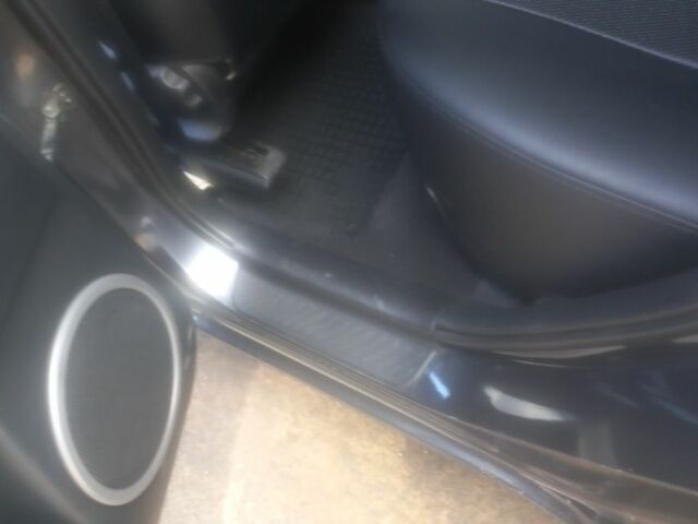 Серый Мазда 3, объемом двигателя 0 л и пробегом 160 тыс. км за 6200 $, фото 4 на Automoto.ua