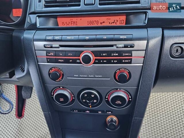 Сірий Мазда 3, об'ємом двигуна 1.6 л та пробігом 289 тис. км за 5300 $, фото 86 на Automoto.ua