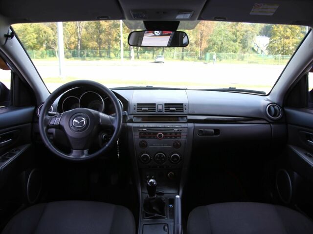 Серый Мазда 3, объемом двигателя 1.6 л и пробегом 212 тыс. км за 5300 $, фото 11 на Automoto.ua