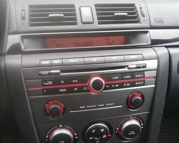 Серый Мазда 3, объемом двигателя 1.6 л и пробегом 162 тыс. км за 6200 $, фото 9 на Automoto.ua