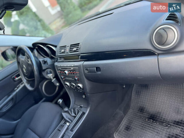 Сірий Мазда 3, об'ємом двигуна 1.6 л та пробігом 118 тис. км за 5450 $, фото 13 на Automoto.ua