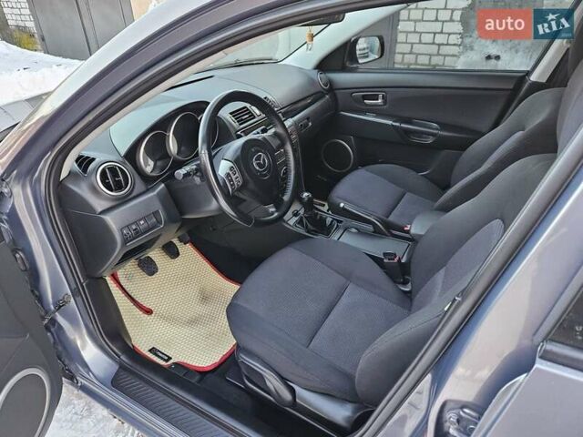 Сірий Мазда 3, об'ємом двигуна 1.6 л та пробігом 289 тис. км за 5300 $, фото 62 на Automoto.ua