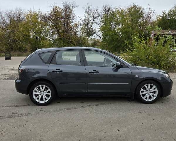 Мазда 3 2007 в Черкассах на Automoto.ua Серый Мазда 3, объемом двигателя 1.6 л и пробегом 251 тыс. км за 6100 $, фото 5 на Automoto.ua