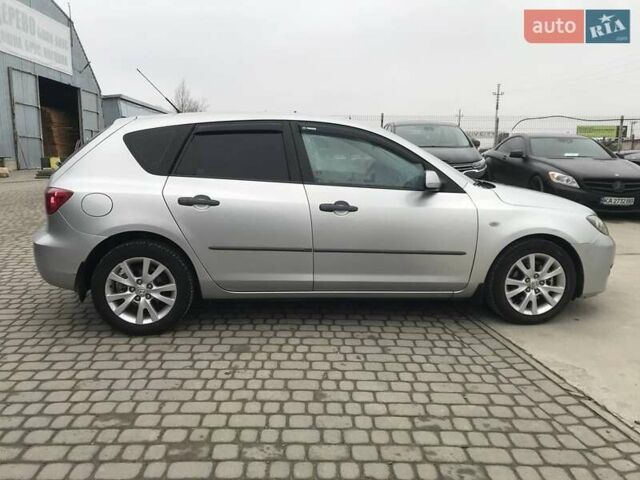 Серый Мазда 3, объемом двигателя 1.6 л и пробегом 220 тыс. км за 5090 $, фото 13 на Automoto.ua