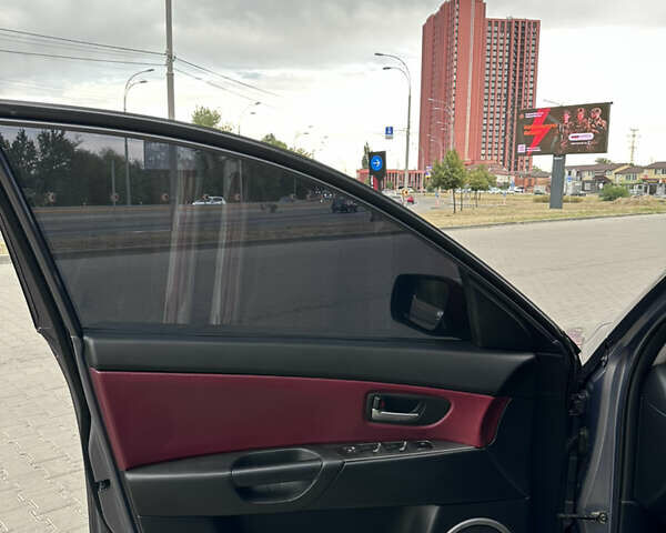 Серый Мазда 3, объемом двигателя 1.6 л и пробегом 268 тыс. км за 5400 $, фото 8 на Automoto.ua