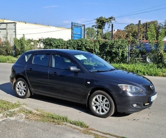Серый Мазда 3, объемом двигателя 0 л и пробегом 212 тыс. км за 5000 $, фото 2 на Automoto.ua
