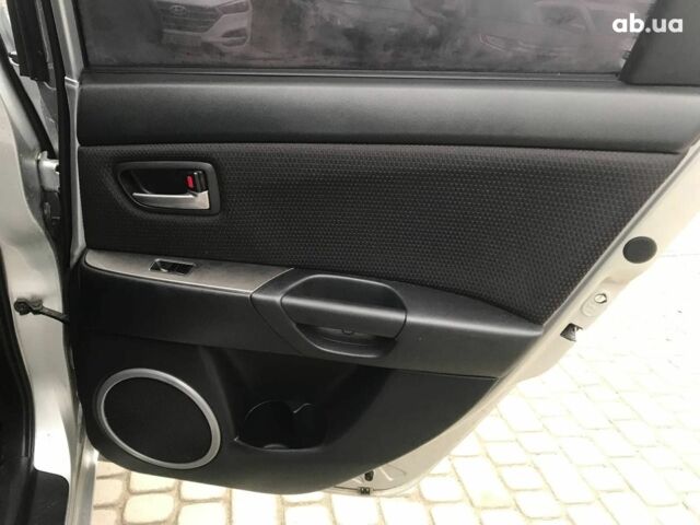 Серый Мазда 3, объемом двигателя 1.6 л и пробегом 220 тыс. км за 5090 $, фото 8 на Automoto.ua