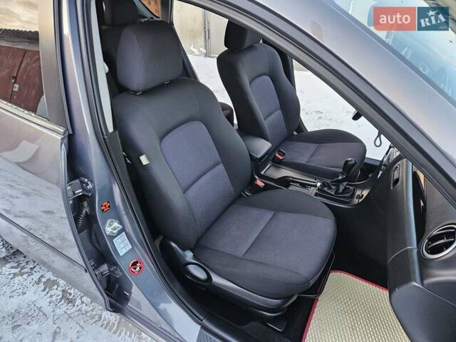 Сірий Мазда 3, об'ємом двигуна 1.6 л та пробігом 289 тис. км за 5300 $, фото 80 на Automoto.ua