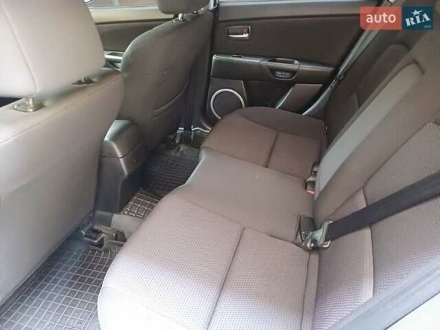 Сірий Мазда 3, об'ємом двигуна 1.6 л та пробігом 221 тис. км за 6000 $, фото 15 на Automoto.ua
