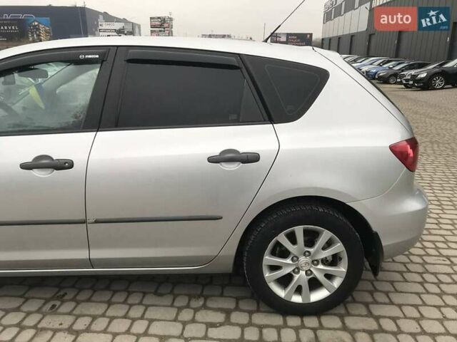 Серый Мазда 3, объемом двигателя 1.6 л и пробегом 220 тыс. км за 5090 $, фото 17 на Automoto.ua