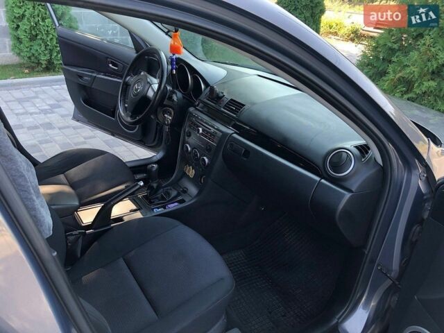Сірий Мазда 3, об'ємом двигуна 1.6 л та пробігом 320 тис. км за 4500 $, фото 6 на Automoto.ua