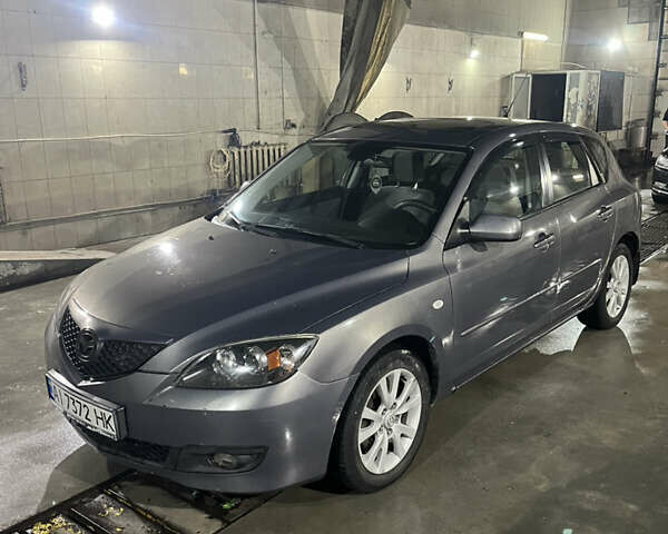 Серый Мазда 3, объемом двигателя 1.6 л и пробегом 249 тыс. км за 3900 $, фото 4 на Automoto.ua