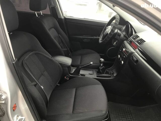 Серый Мазда 3, объемом двигателя 1.6 л и пробегом 220 тыс. км за 5090 $, фото 10 на Automoto.ua