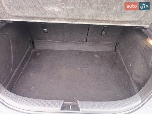 Серый Мазда 3, объемом двигателя 1.56 л и пробегом 269 тыс. км за 5200 $, фото 11 на Automoto.ua