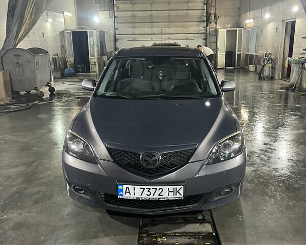 Серый Мазда 3, объемом двигателя 1.6 л и пробегом 249 тыс. км за 3900 $, фото 5 на Automoto.ua