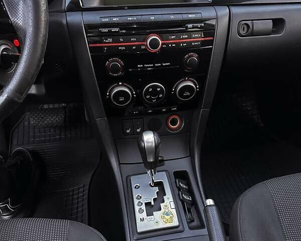 Серый Мазда 3, объемом двигателя 1.6 л и пробегом 160 тыс. км за 6000 $, фото 8 на Automoto.ua