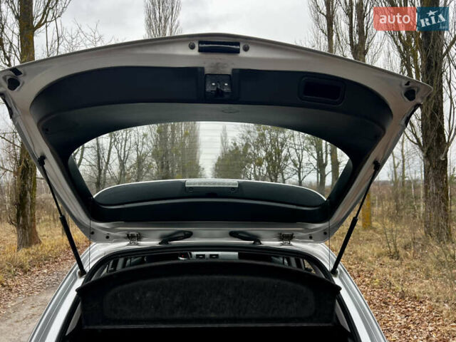 Серый Мазда 3, объемом двигателя 1.6 л и пробегом 163 тыс. км за 6250 $, фото 22 на Automoto.ua