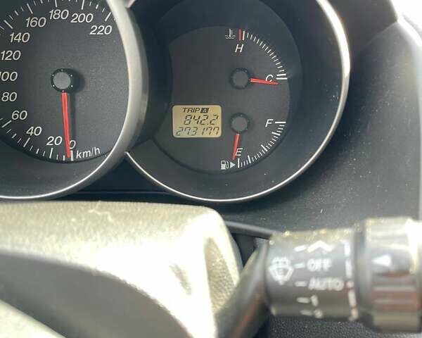 Сірий Мазда 3, об'ємом двигуна 1.56 л та пробігом 273 тис. км за 4700 $, фото 3 на Automoto.ua