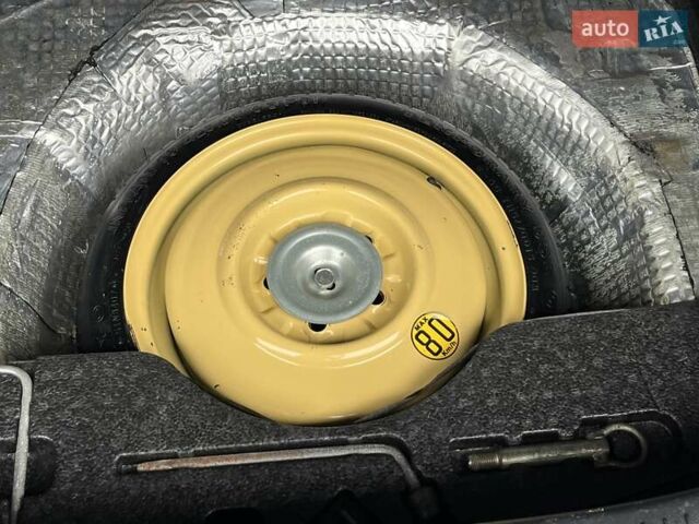 Сірий Мазда 3, об'ємом двигуна 1.6 л та пробігом 195 тис. км за 5699 $, фото 35 на Automoto.ua