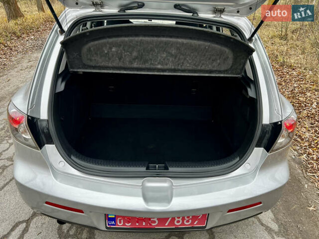 Серый Мазда 3, объемом двигателя 1.6 л и пробегом 163 тыс. км за 6250 $, фото 21 на Automoto.ua