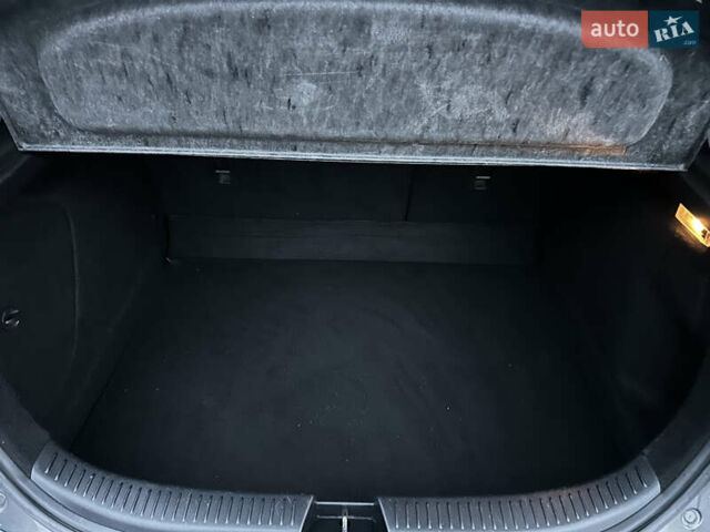 Сірий Мазда 3, об'ємом двигуна 1.6 л та пробігом 253 тис. км за 5700 $, фото 47 на Automoto.ua