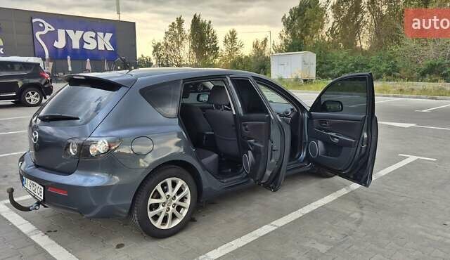 Сірий Мазда 3, об'ємом двигуна 1.6 л та пробігом 234 тис. км за 5700 $, фото 14 на Automoto.ua