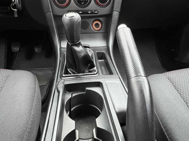 Серый Мазда 3, объемом двигателя 1.6 л и пробегом 195 тыс. км за 5699 $, фото 13 на Automoto.ua