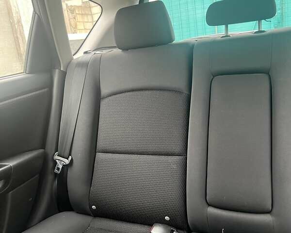 Серый Мазда 3, объемом двигателя 1.6 л и пробегом 66 тыс. км за 6500 $, фото 9 на Automoto.ua
