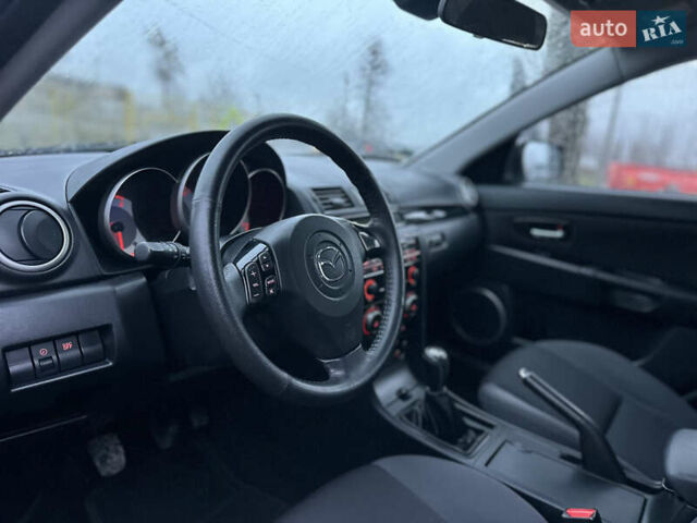 Сірий Мазда 3, об'ємом двигуна 1.6 л та пробігом 253 тис. км за 5700 $, фото 23 на Automoto.ua
