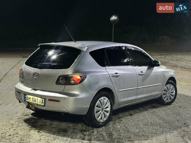 Сірий Мазда 3, об'ємом двигуна 1.6 л та пробігом 259 тис. км за 3400 $, фото 3 на Automoto.ua