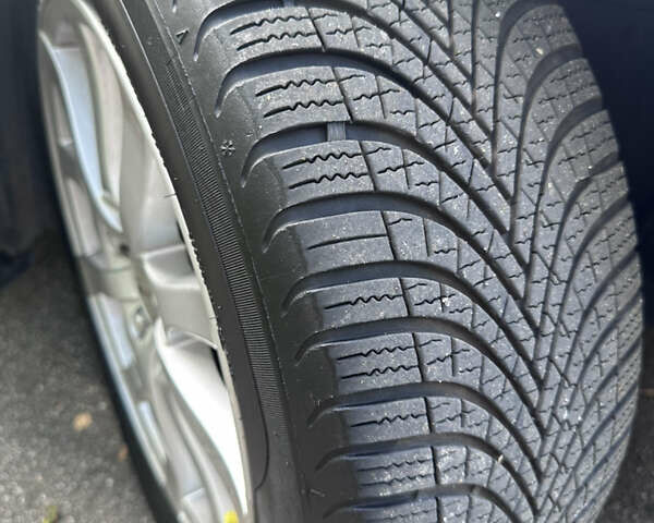 Сірий Мазда 3, об'ємом двигуна 1.6 л та пробігом 159 тис. км за 6500 $, фото 58 на Automoto.ua