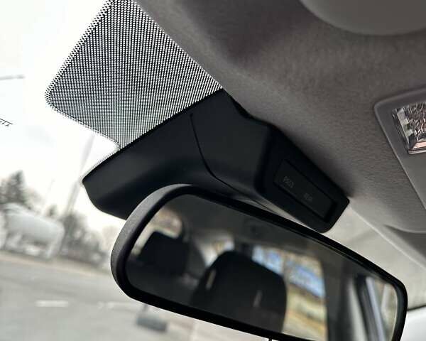 Сірий Мазда 3, об'ємом двигуна 1.6 л та пробігом 237 тис. км за 5800 $, фото 20 на Automoto.ua