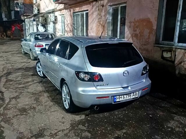 Сірий Мазда 3, об'ємом двигуна 2 л та пробігом 230 тис. км за 6000 $, фото 3 на Automoto.ua