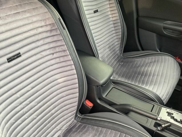 Сірий Мазда 3, об'ємом двигуна 1.6 л та пробігом 159 тис. км за 7500 $, фото 2 на Automoto.ua