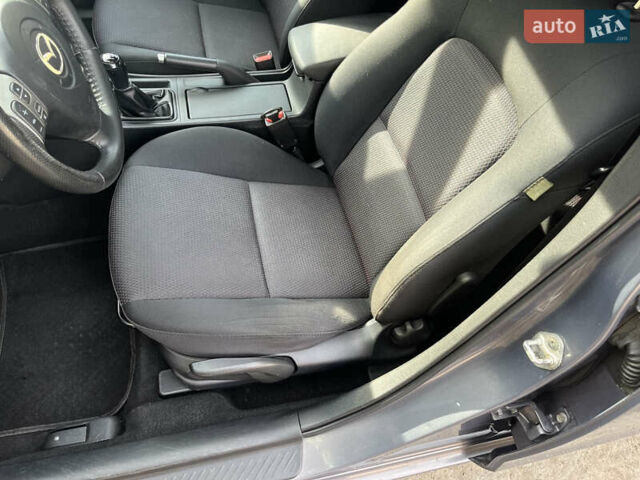 Сірий Мазда 3, об'ємом двигуна 1.6 л та пробігом 266 тис. км за 4300 $, фото 12 на Automoto.ua