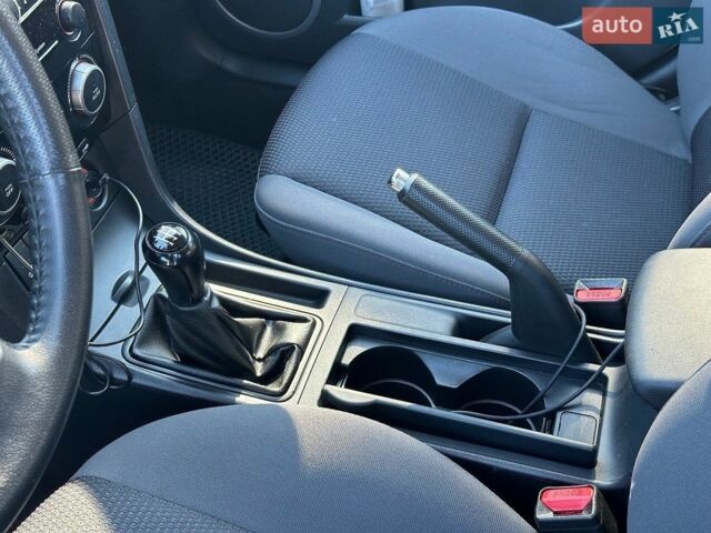 Серый Мазда 3, объемом двигателя 1.6 л и пробегом 215 тыс. км за 5900 $, фото 8 на Automoto.ua