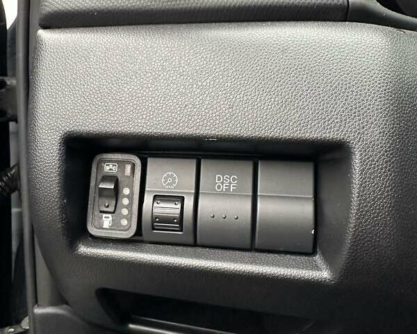 Сірий Мазда 3, об'ємом двигуна 1.6 л та пробігом 237 тис. км за 5800 $, фото 22 на Automoto.ua