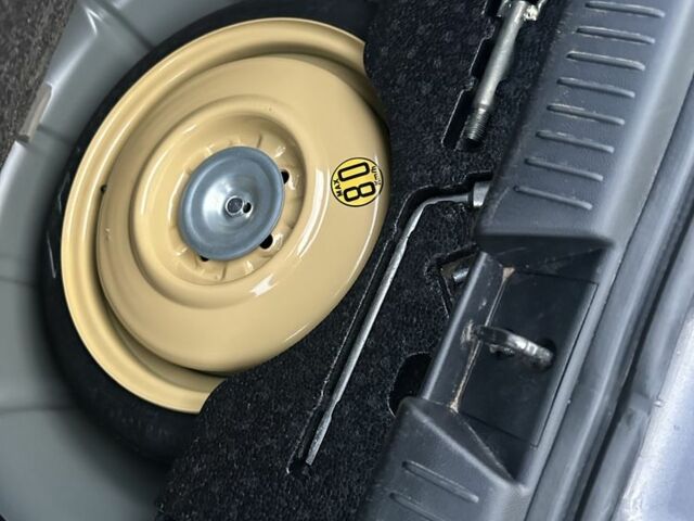 Серый Мазда 3, объемом двигателя 1.6 л и пробегом 59 тыс. км за 7000 $, фото 15 на Automoto.ua