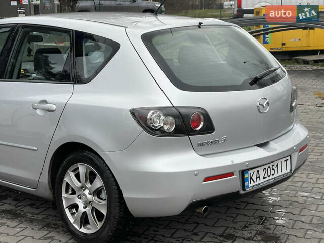 Серый Мазда 3, объемом двигателя 1.6 л и пробегом 215 тыс. км за 5700 $, фото 3 на Automoto.ua