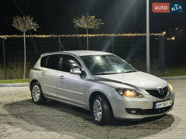 Сірий Мазда 3, об'ємом двигуна 1.6 л та пробігом 259 тис. км за 3400 $, фото 2 на Automoto.ua