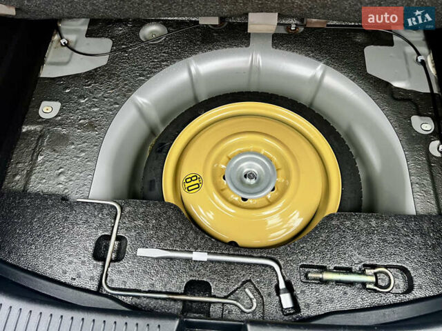 Серый Мазда 3, объемом двигателя 1.6 л и пробегом 163 тыс. км за 6250 $, фото 23 на Automoto.ua