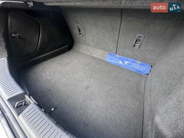 Сірий Мазда 3, об'ємом двигуна 1.6 л та пробігом 159 тис. км за 6500 $, фото 16 на Automoto.ua