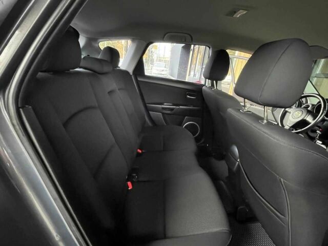 Серый Мазда 3, объемом двигателя 1.6 л и пробегом 195 тыс. км за 5699 $, фото 7 на Automoto.ua