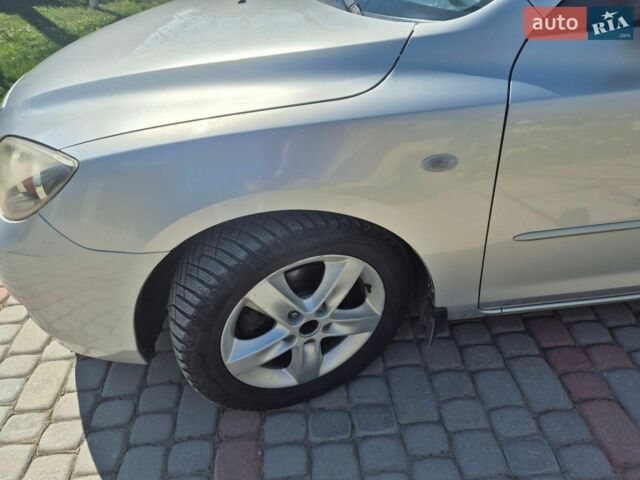 Сірий Мазда 3, об'ємом двигуна 1.56 л та пробігом 350 тис. км за 4400 $, фото 12 на Automoto.ua